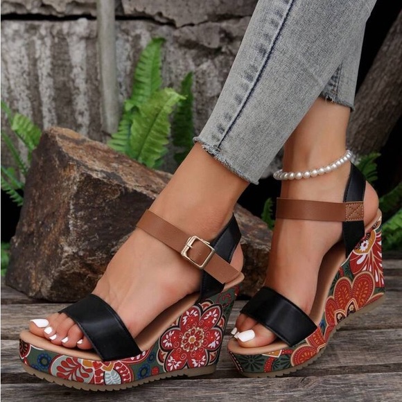 #222 Black Buckle Retro Floral Wedge Platform Heel Shoes - Picture 6 of 8